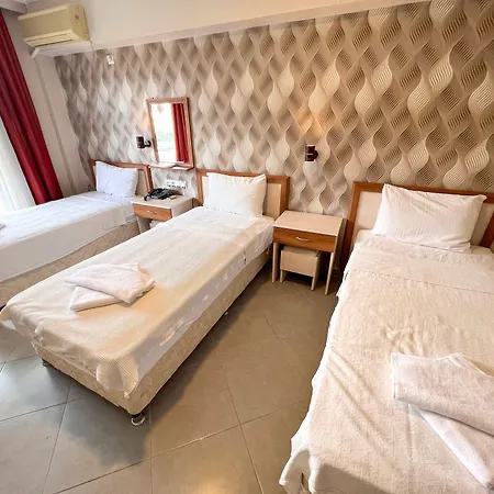 Saturn Hotel 3*