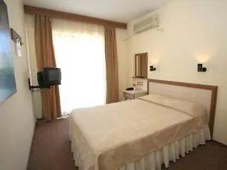 Saturn Kusadası
