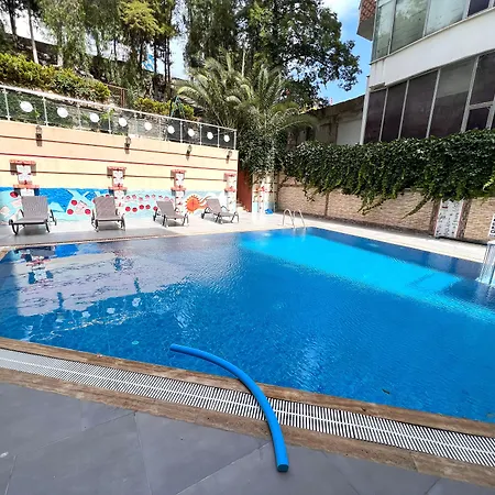 Hotell Saturn Kusadası