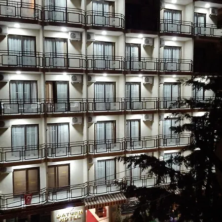 Hotel Saturn 3*