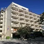 Saturn Ξενοδοχείο Κουσάντασι